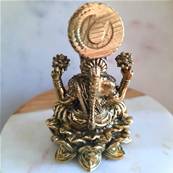 Lakshmi sur lotus