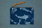 Trousse grand modle indigo motif Carpes koi