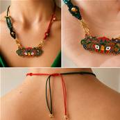Collier chinois cordon en metal et email turquoise et rouge