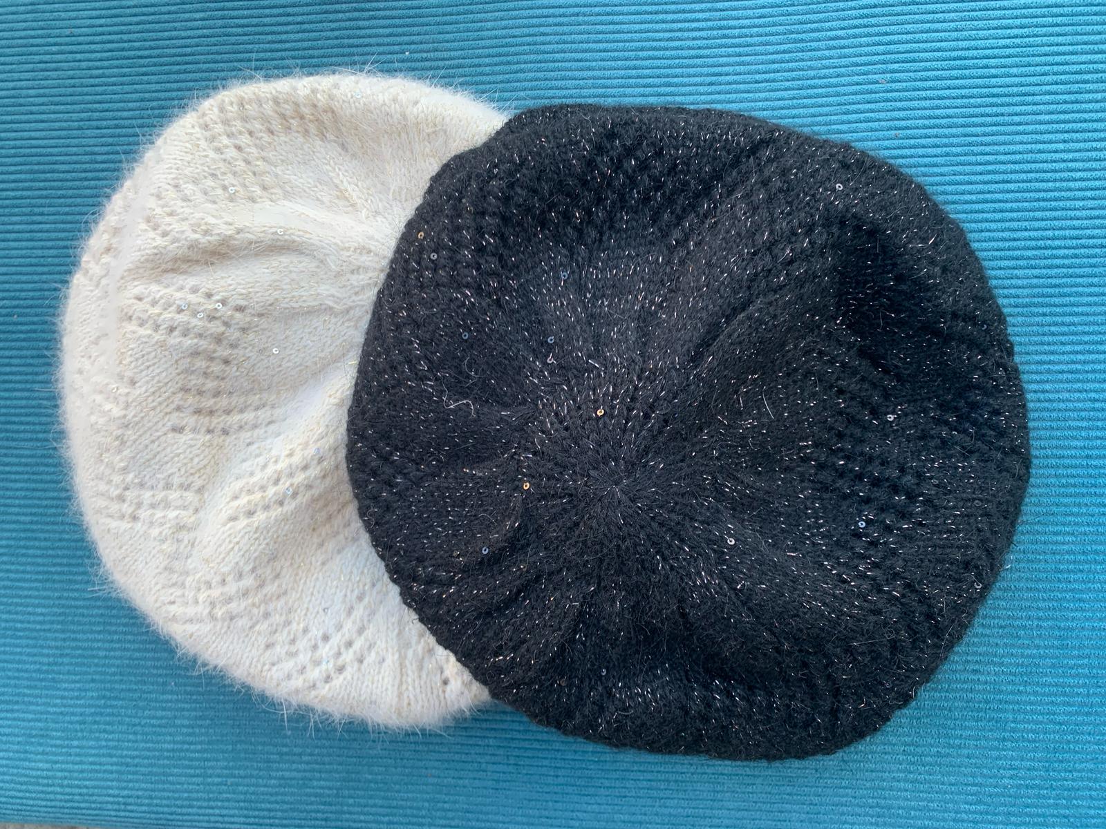 2 bérets bonnets paillettes