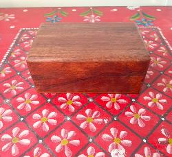 Boîte en bois 15cm x10 cm MIG40655