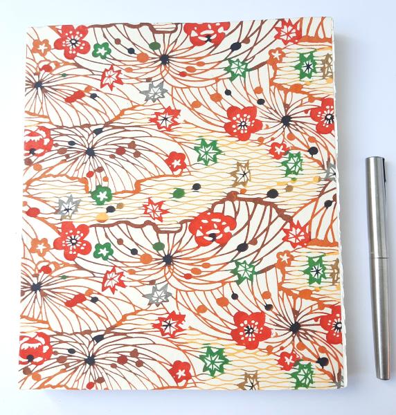 Carnet en papier japonais motifs Fleurs jaunes et oranges dans maille