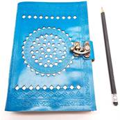 Carnet en cuir bleu 1 crochet 13X19 cm