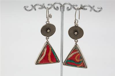 Boucles d'oreilles ethniques du Tibet triangle rouge