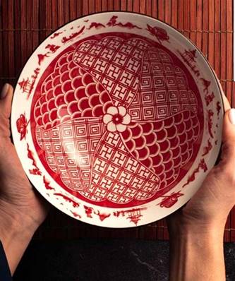 Saladier bord paysages rouges “Shanghai” 21 cm – Décor asiatique raffiné et symbolique