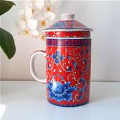 Tisanire chinoise antique rouge et fleurs bleues
