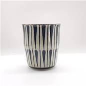 Tasse à thé japonaise motif rayures gouttes bleues 9cm