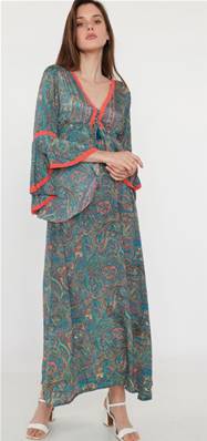 Robe longue en soie col v décolleté lacets bleu motifs cachemire