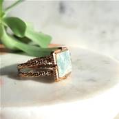 Bague "Amazone Royale" - Chevalière Moderne en Amazonite