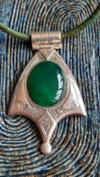 Collier touareg argent pierre verte et argent