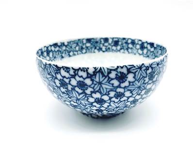 Tasse à thé japonaise porcelaine très fine fleurs bleues