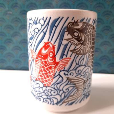 Gobelet Japonais Carpes Koi bleues et rouges