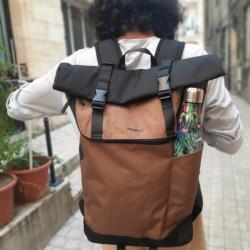 Sac à dos type coursier marron