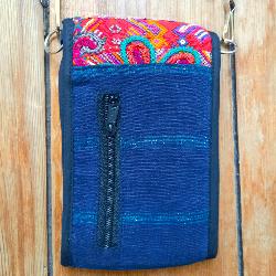 Pochette artisanale brodée rouge du Guatemala - Bandoulière ethnique