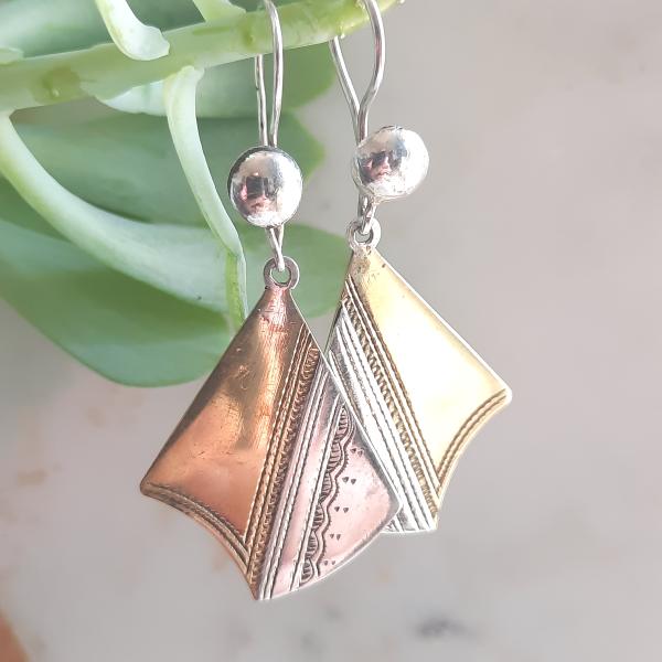 Boucles d’Oreilles Touareg Argent et Laiton losange – Design Ethnique Graphique 9020