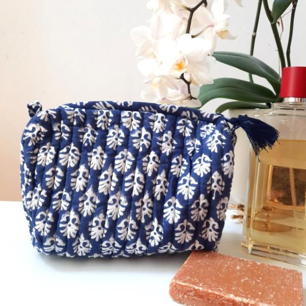 Trousse de toilette indienne bleue 15x15x7 cm