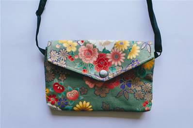 Sac japonais motif fleuri vert Petit modèle