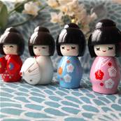 Poupée kokeshi petit modèle bleu 5 cm