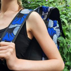 Sac à dos en wax fleur de mariage bleu