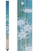 Dcoration artisanale japonaise Fleurs blanches sur fond bleu 170 cm