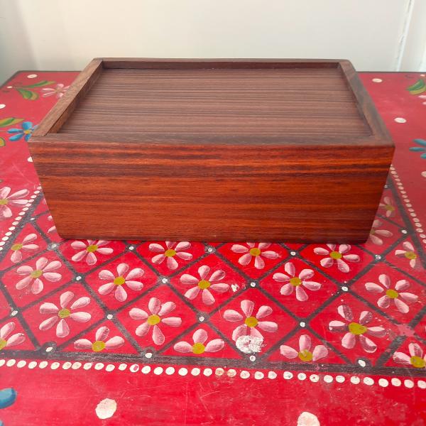 Boîte en bois à bijoux indienne en bois 23cm x15 cm MIG40722A