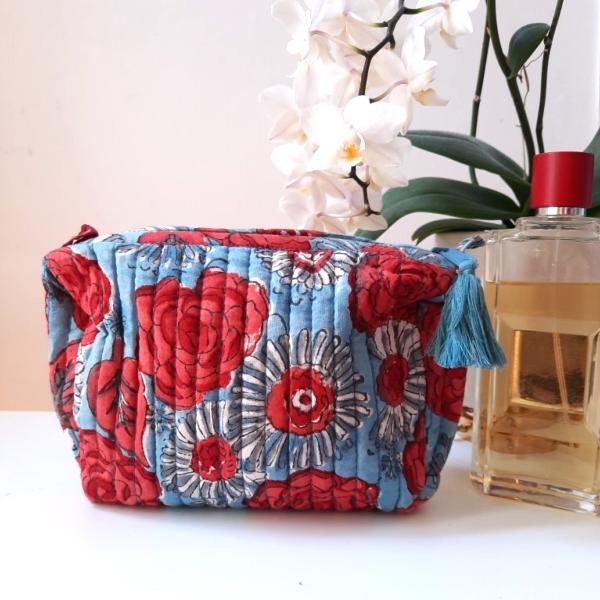 Trousse de toilette indienne roses rouges 15x15x7 cm