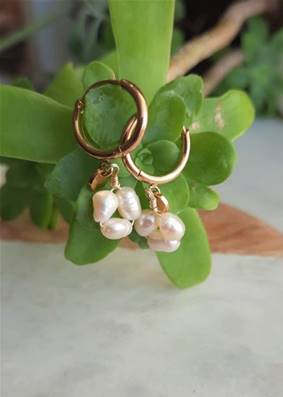 Boucles d'oreilles trio de perles d'eau douce