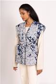 Gilet fleuri melletonné sans manche avec ceinture