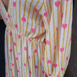 Robe longue rose cœurs rouges gaze de coton