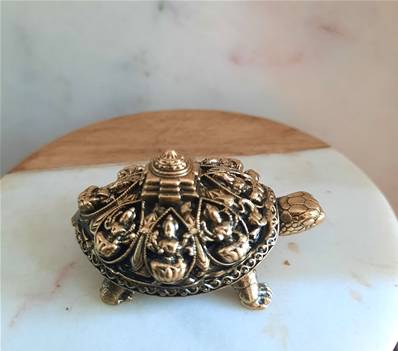 Tortue ajourée en laiton