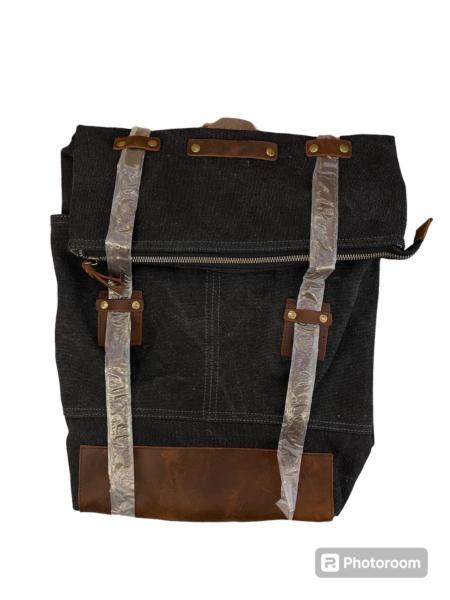 Sac à dos à rabat allongé (65cm) cuir et coton noir 43x35cm
