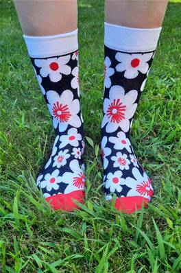 Chaussettes Fleurs blanches au cœur rouge