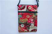 Pochette rectangulaire japonaise motif fleuri rouge