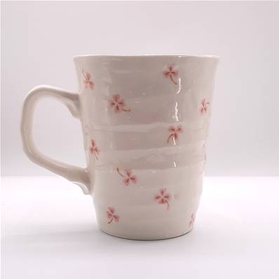 Tasse japonaise motif trèfles roses 10cm