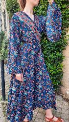 Robe cache cœur longue bleu et rouge motifs cachemire